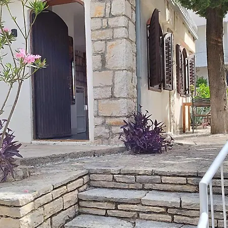Studio By The Sea Primošten Exterior foto